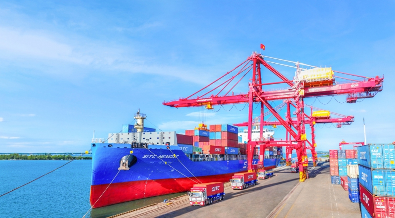 Hàng hóa tăng trưởng mạnh, doanh nghiệp cảng biển vẫn 