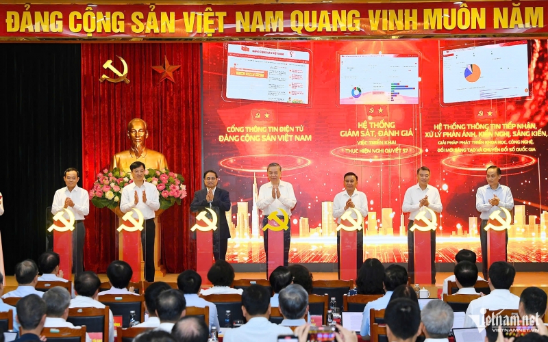 Tổng Bí thư và Thủ tướng bấm nút ra mắt 3 nền tảng số phục vụ Nghị quyết 57
