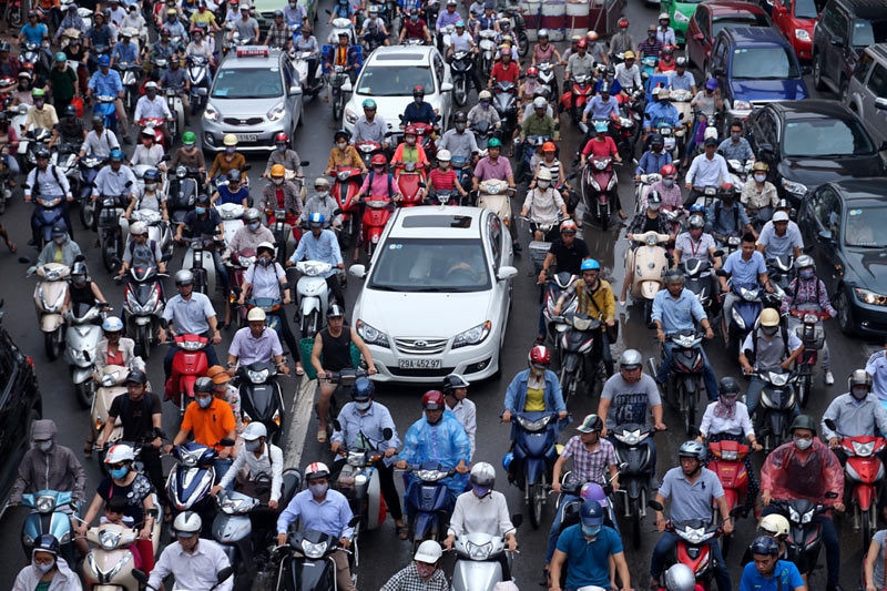 Cấm xe máy xăng vào vành đai 1 Hà Nội: 'Bước đi mạnh mẽ nhưng cần thiết'