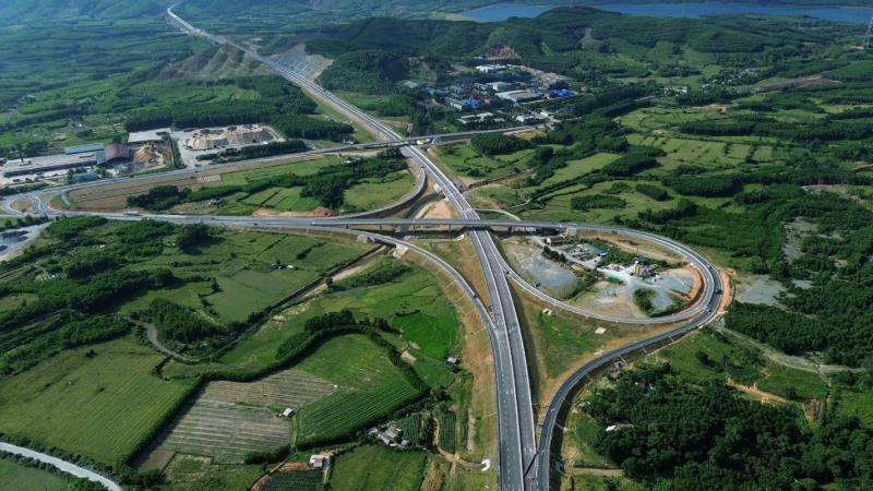Phát triển hệ thống hạ tầng giao thông đồng bộ, tạo sức bật cho tăng trưởng kinh tế