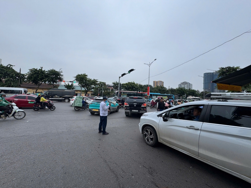 Bến xe Giáp Bát điều chỉnh tổ chức giao thông, giảm ùn tắc tại cửa ngõ phía Nam Hà Nội