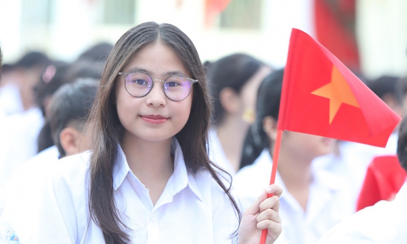 Hà Nội siết chặt bãi xe quanh trường, xử lý học sinh vi phạm giao thông