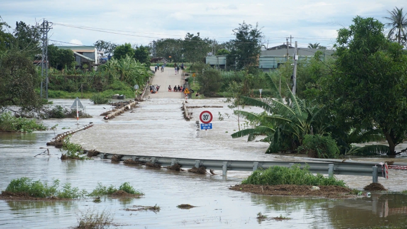 Phó Thủ tướng Trần Hồng Hà: Tập trung hỗ trợ người dân khắc phục hậu quả bão số 13