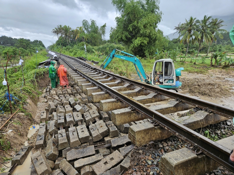 Tăng cường phòng chống, khắc phục hậu quả thiên tai, sự cố đối với hạ tầng đường sắt