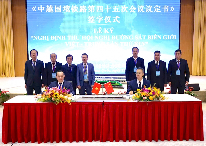Ký kết Nghị định thư Đường sắt biên giới Việt - Trung, thống nhất vận tải liên vận quốc tế