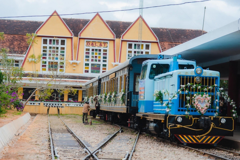 Ra mắt “Đà Lạt coffee train”, trải nghiệm cà phê trên tàu cổ giữa phố núi