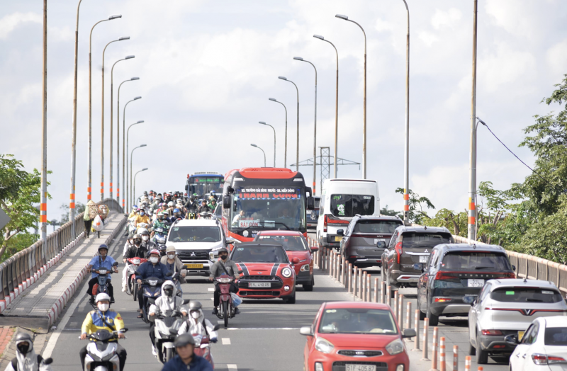 Vận tải bứt tốc, tai nạn giao thông giảm sâu trong năm 2025