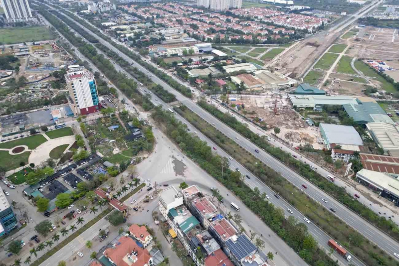 Hà Nội thí điểm hạn chế xe tải nặng trên đại lộ Thăng Long và QL32 từ 1/1/2026