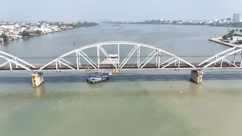 Đường sắt Bắc - Nam qua cầu Ghềnh dự kiến thông từ 12/3