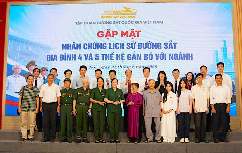 Đường sắt tri ân những thế hệ cán bộ, nhân viên dựng xây truyền thống