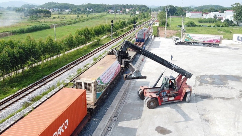 Quy hoạch 8 tuyến đường sắt, kết nối cảng biển, sân bay và trung tâm logistics TP.HCM