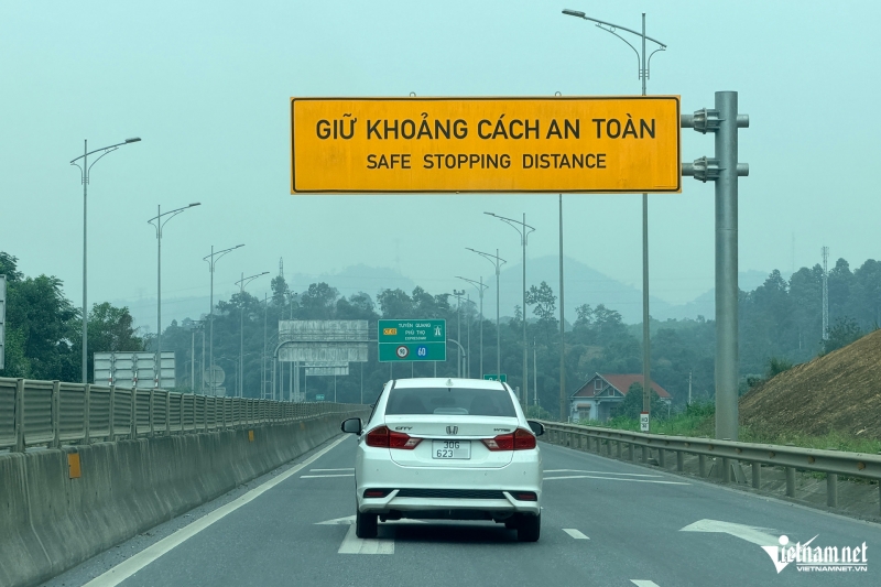 Phạt xe không giữ khoảng cách trên cao tốc, Chủ tịch Hiệp hội vận tải ô tô Việt Nam nói gì?