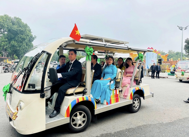 Sửa Quyết định 876, phủ xanh giao thông từ xe buýt, tàu hỏa đến máy bay