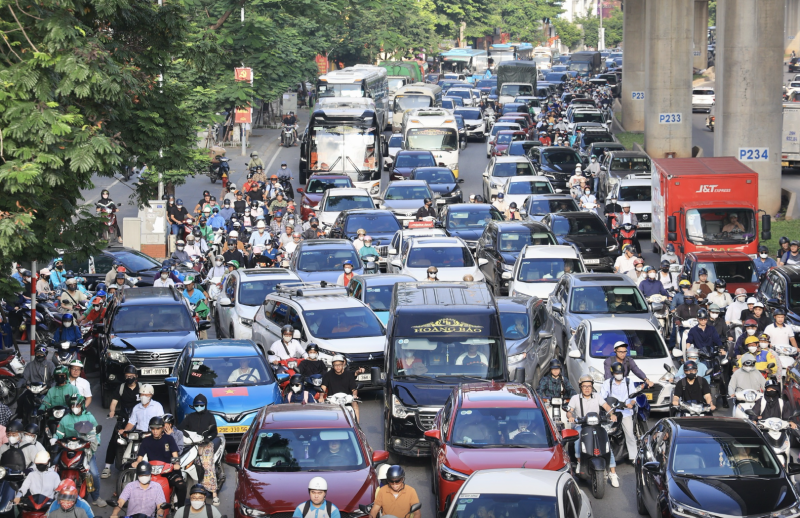 Kiểm soát khí thải giao thông tại TP.HCM: Cân nhắc lộ trình và mục tiêu không thay đổi
